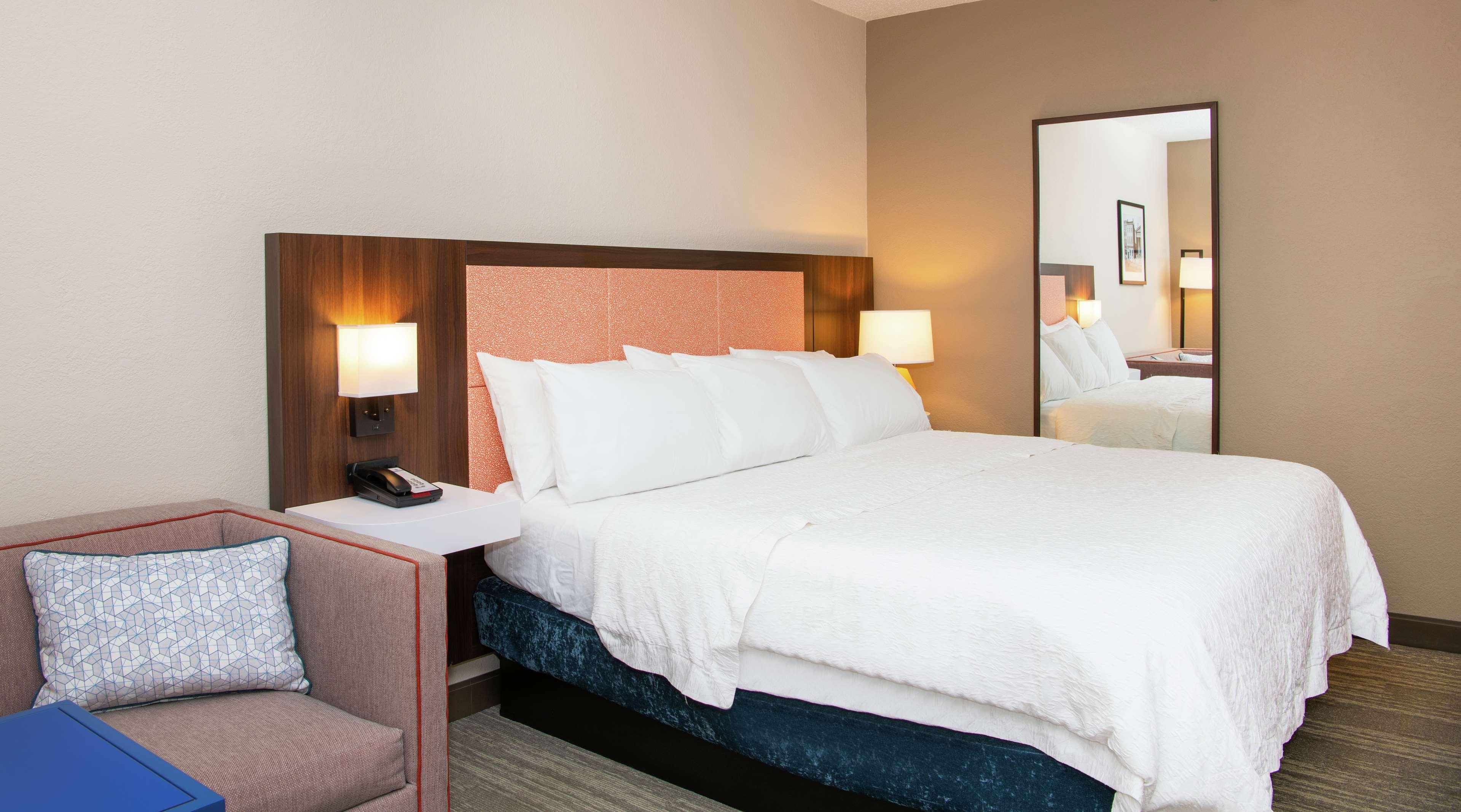 hampton inn erie south
