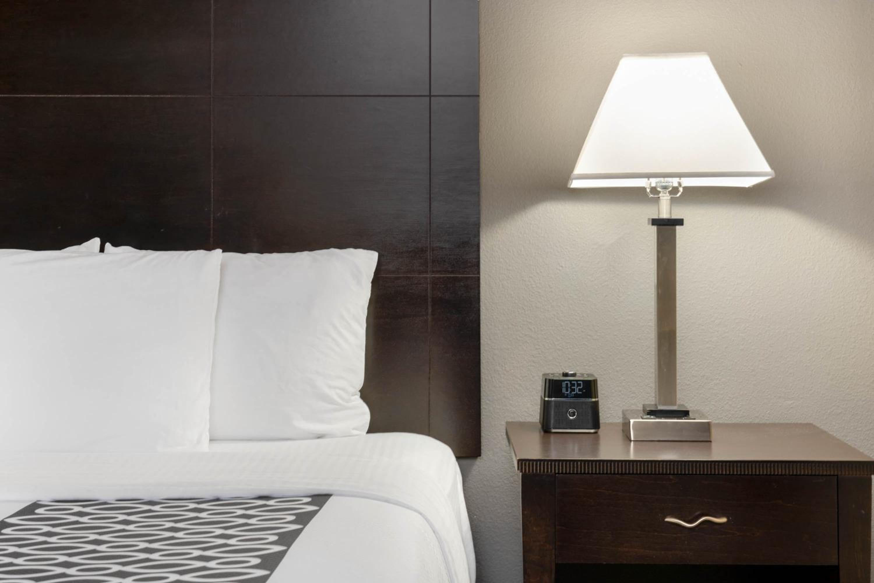 hampton inn erie south
