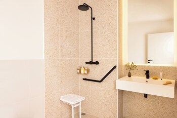 yvette hotel porte de versailles sonder by marriott bonvoy