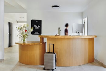 yvette hotel porte de versailles sonder by marriott bonvoy