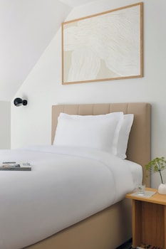 yvette hotel porte de versailles sonder by marriott bonvoy