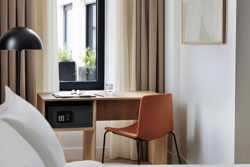 yvette hotel porte de versailles sonder by marriott bonvoy