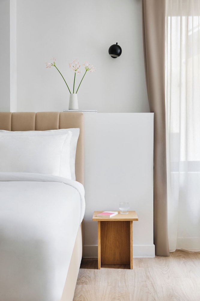 yvette hotel porte de versailles sonder by marriott bonvoy