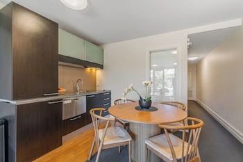 the beacon 2 bedroom town center apartment 614
