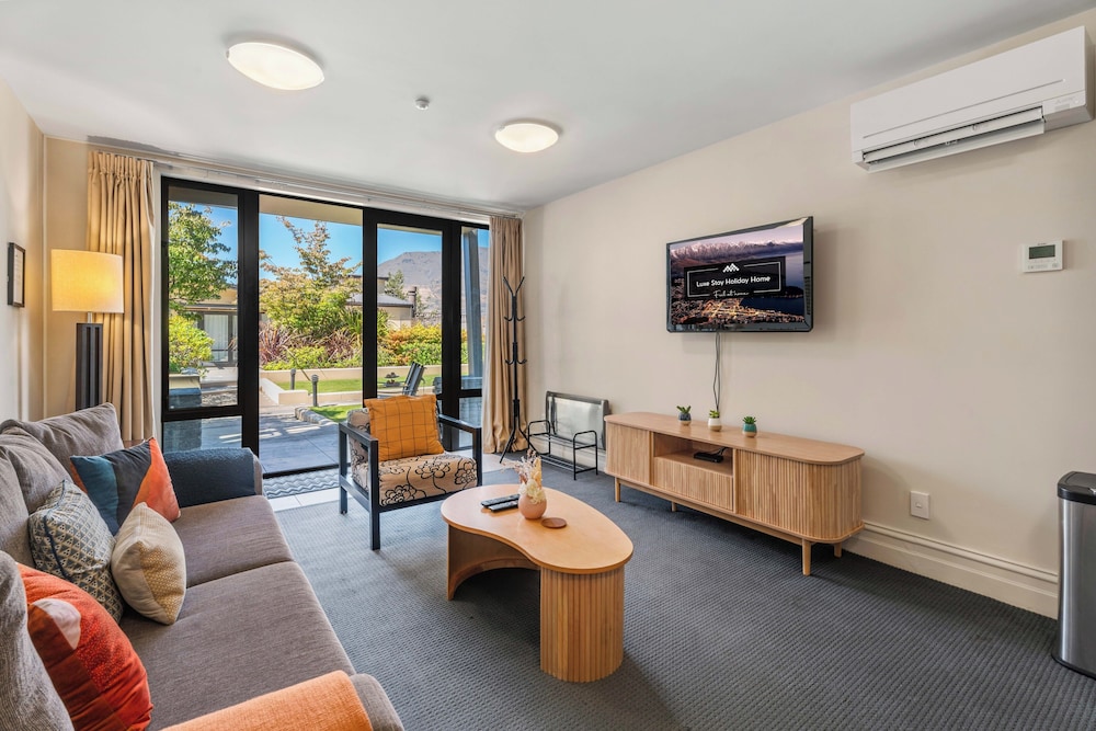 the beacon 2 bedroom town center apartment 614