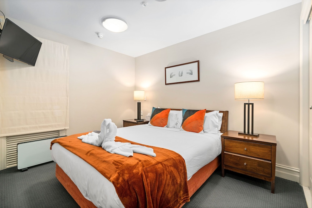 the beacon 2 bedroom town center apartment 614