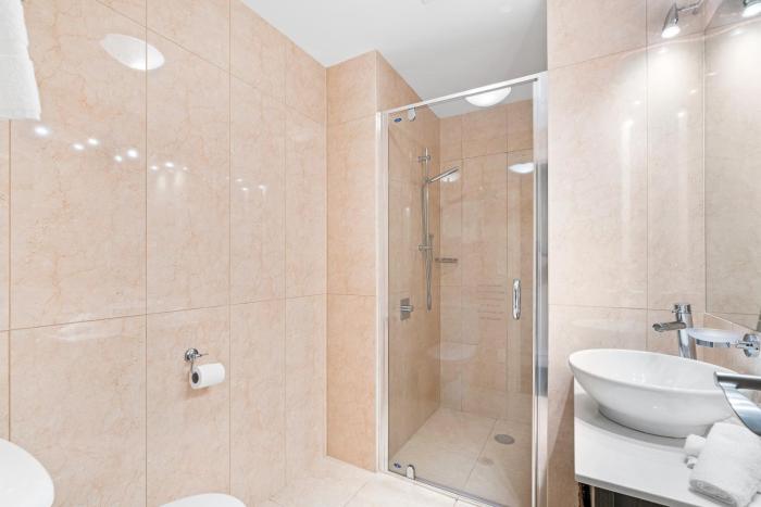 the beacon 2 bedroom town center apartment 614