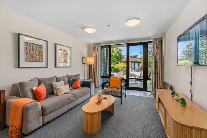 the beacon 2 bedroom town center apartment 614
