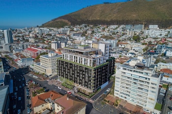 home suite hotels station house