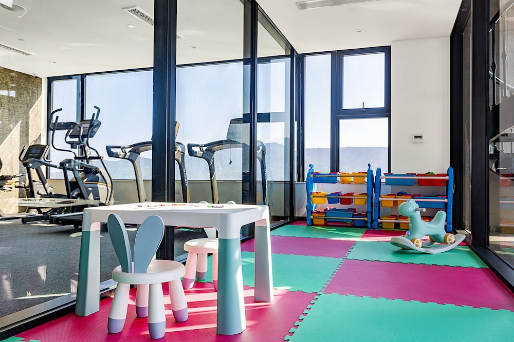 peninsula hotel danang