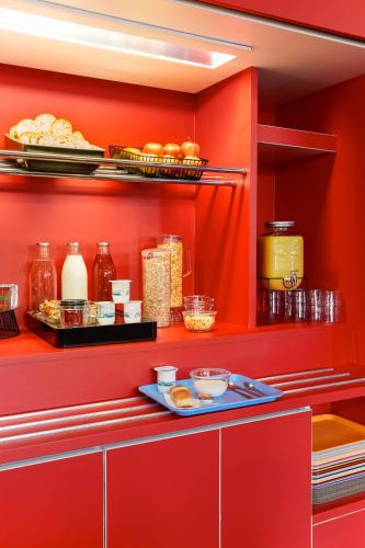 hotelf1 antibes sophia antipolis