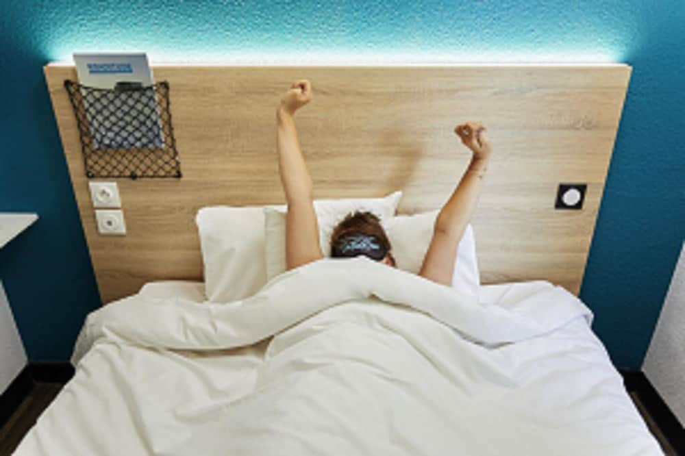 hotelf1 antibes sophia antipolis