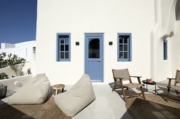 acave santorini suites