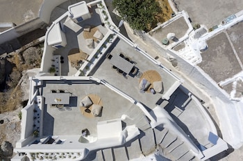 acave santorini suites