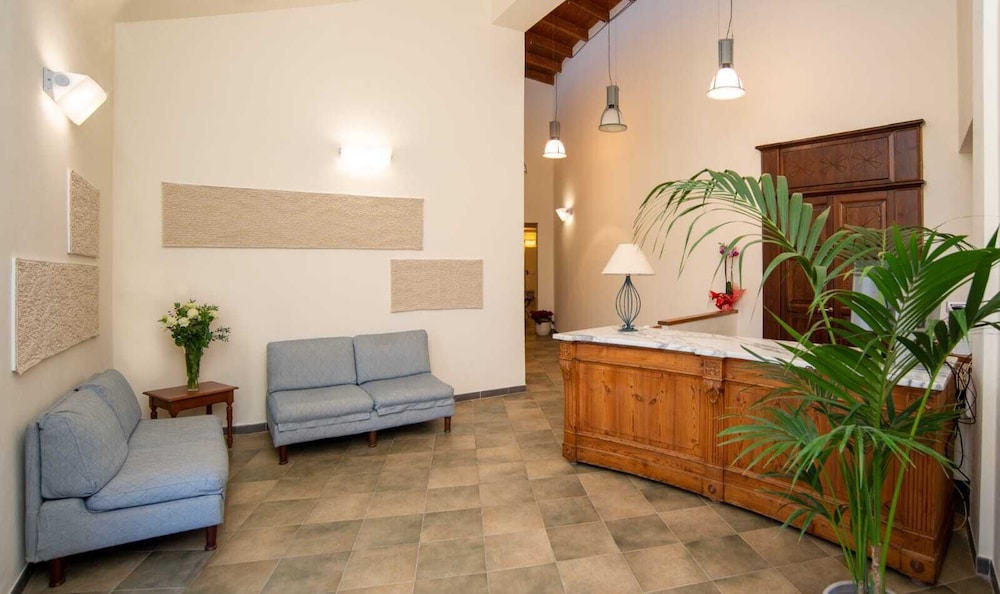 sena hotel