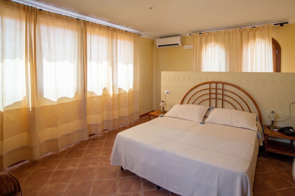 sena hotel