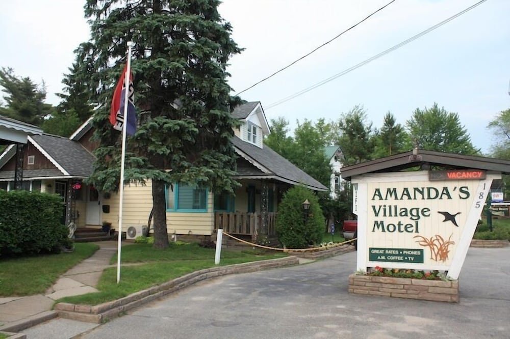 The Ashley,Town Of Santa Clara>>Saranac Lake,2 star