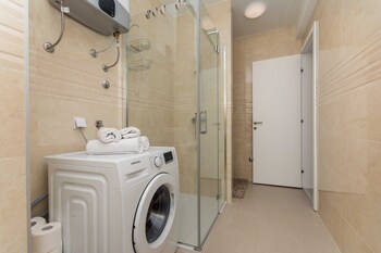 apartment gloria