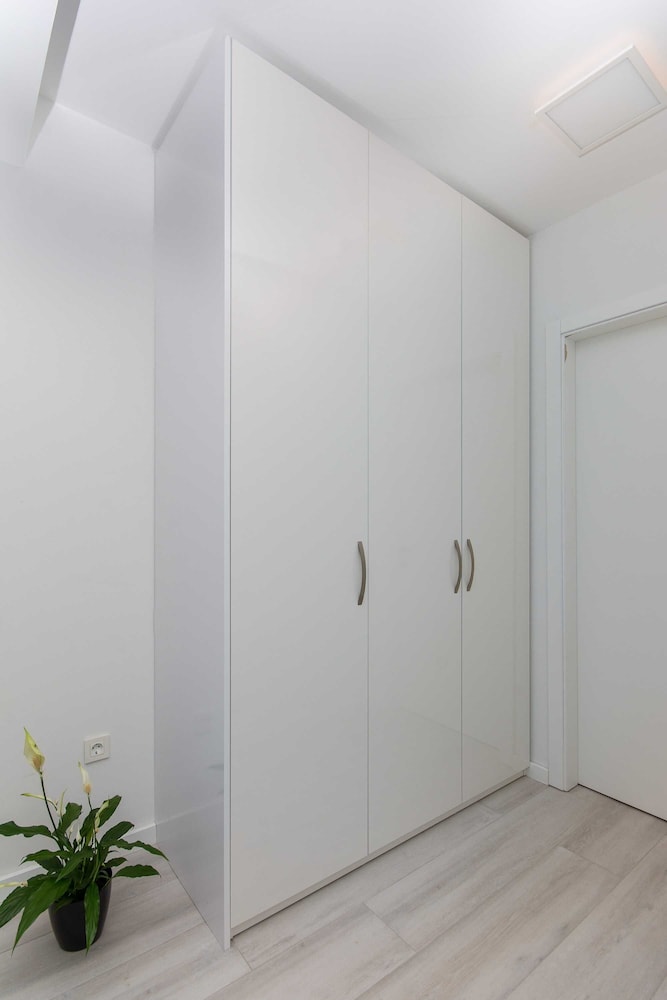apartment gloria
