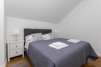 apartment gloria