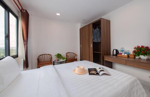 hotel apollo vacation