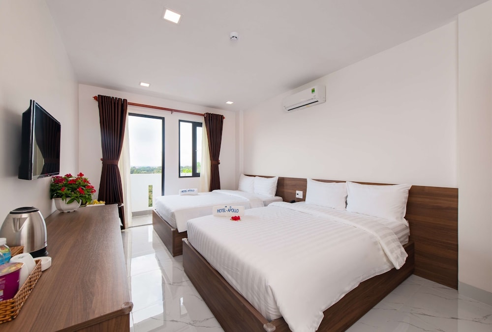 hotel apollo vacation