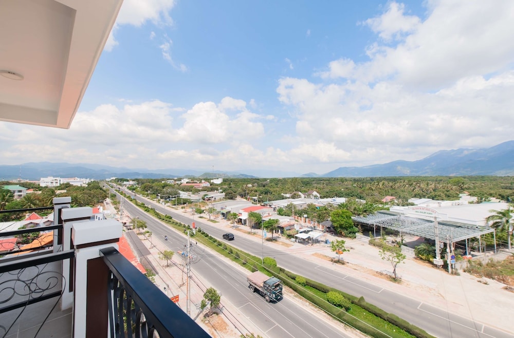 hotel apollo vacation