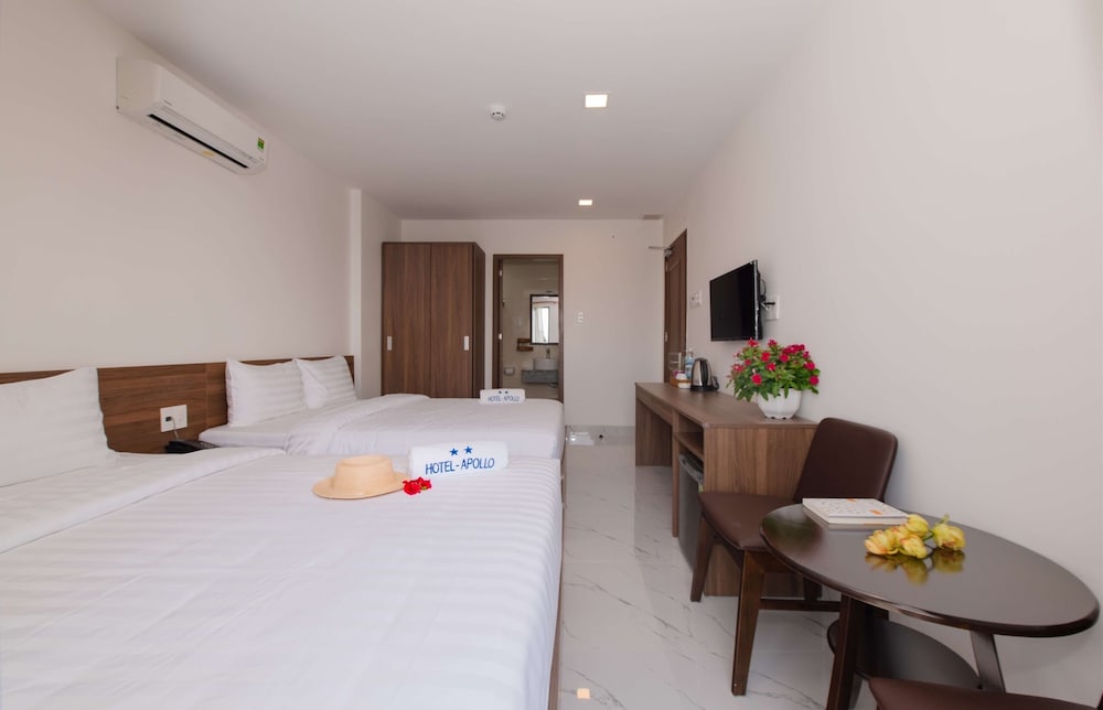 hotel apollo vacation