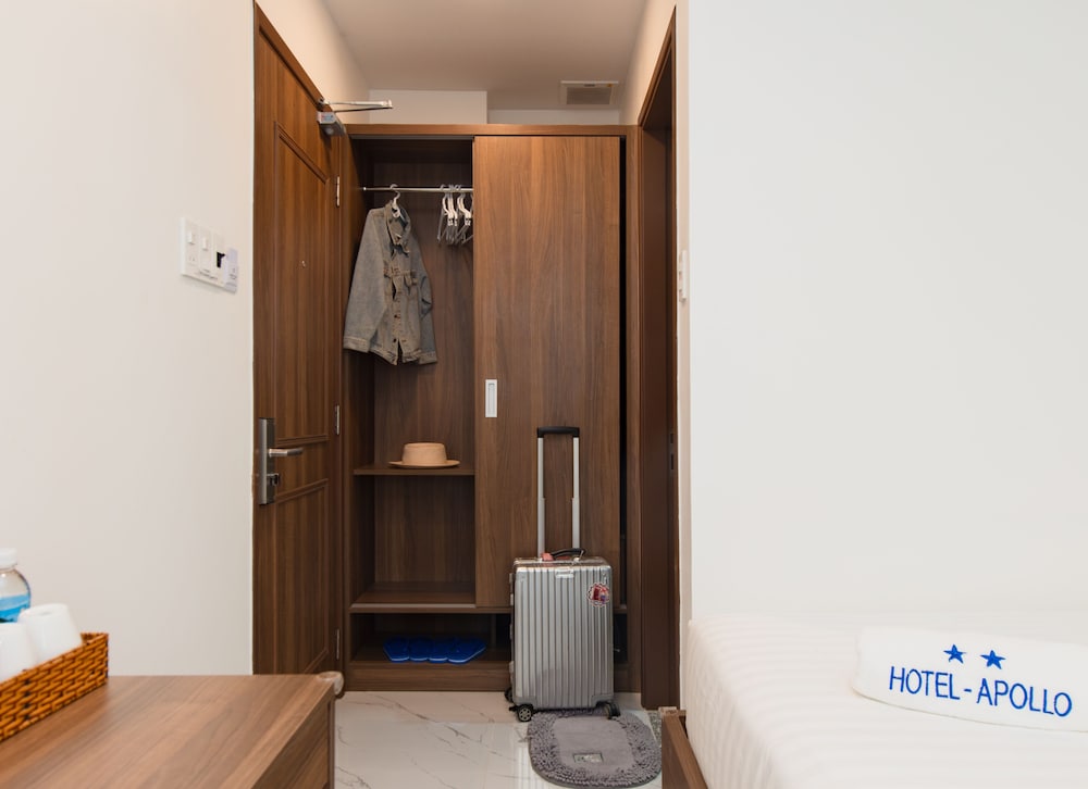 hotel apollo vacation