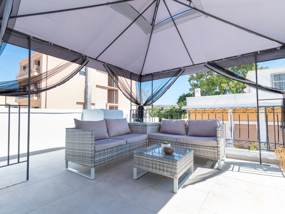 metropolitan pearl boutique hotel