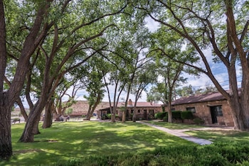 thunderbird lodge