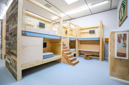 podshare san francisco marina hostel