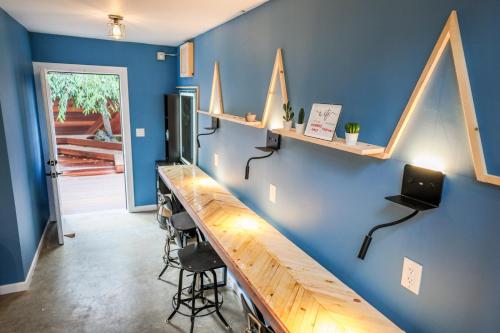 podshare san francisco marina hostel