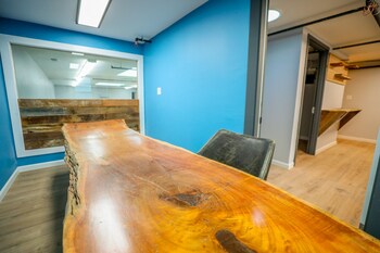 podshare san francisco marina hostel