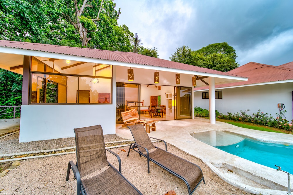 akua ocean view suites