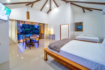 akua ocean view suites