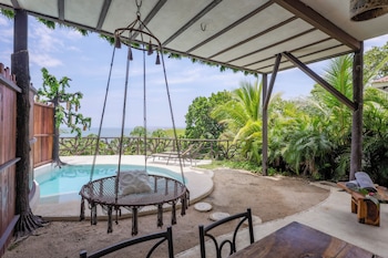 akua ocean view suites