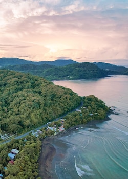 akua ocean view suites