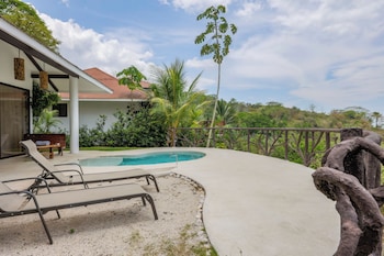 akua ocean view suites