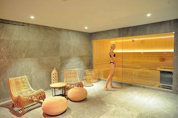 playa grande by tropical