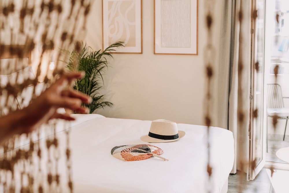 loutraki agioi theodoroi