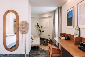 loutraki agioi theodoroi