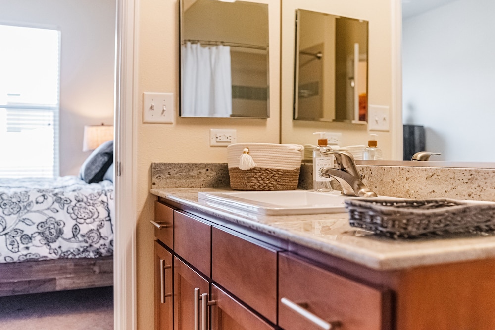 modern mountain view very clean