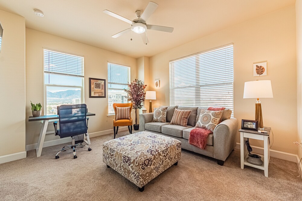 modern mountain view very clean