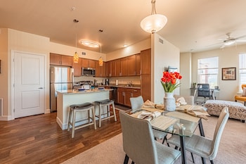 modern mountain view very clean