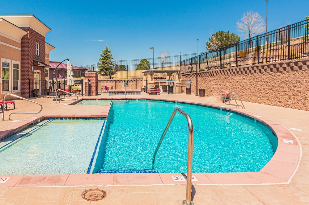 modern mountain view very clean