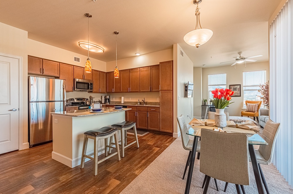 modern mountain view very clean