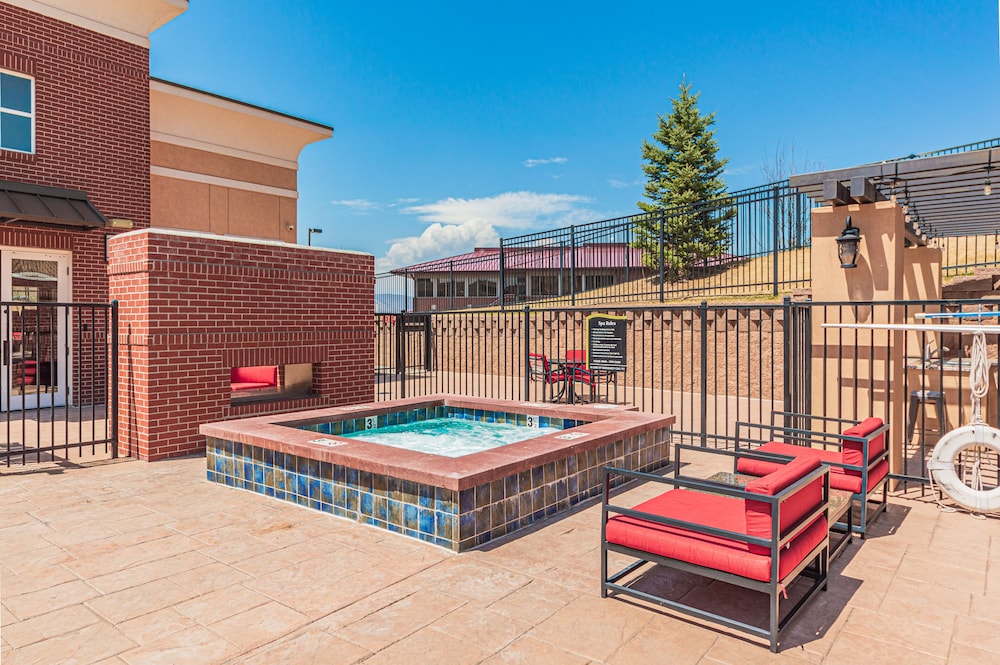 modern mountain view very clean