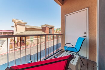 modern mountain view very clean