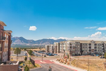 modern mountain view very clean